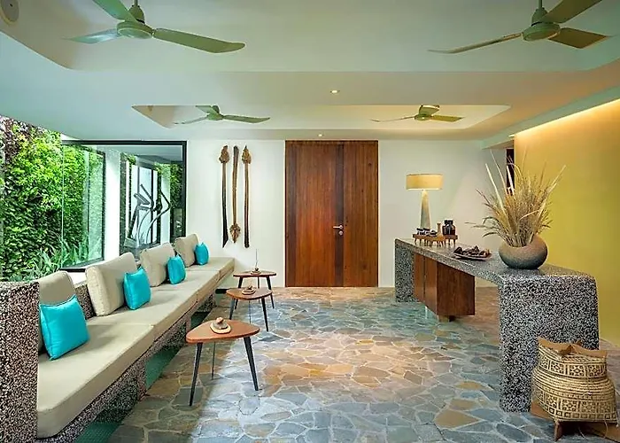 Hotel Viroth's Siem Reap
